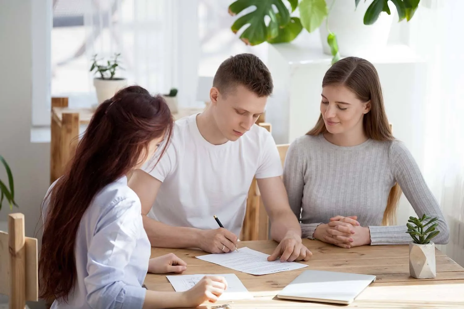 How Do Students Apply for an HMO Tenancy?